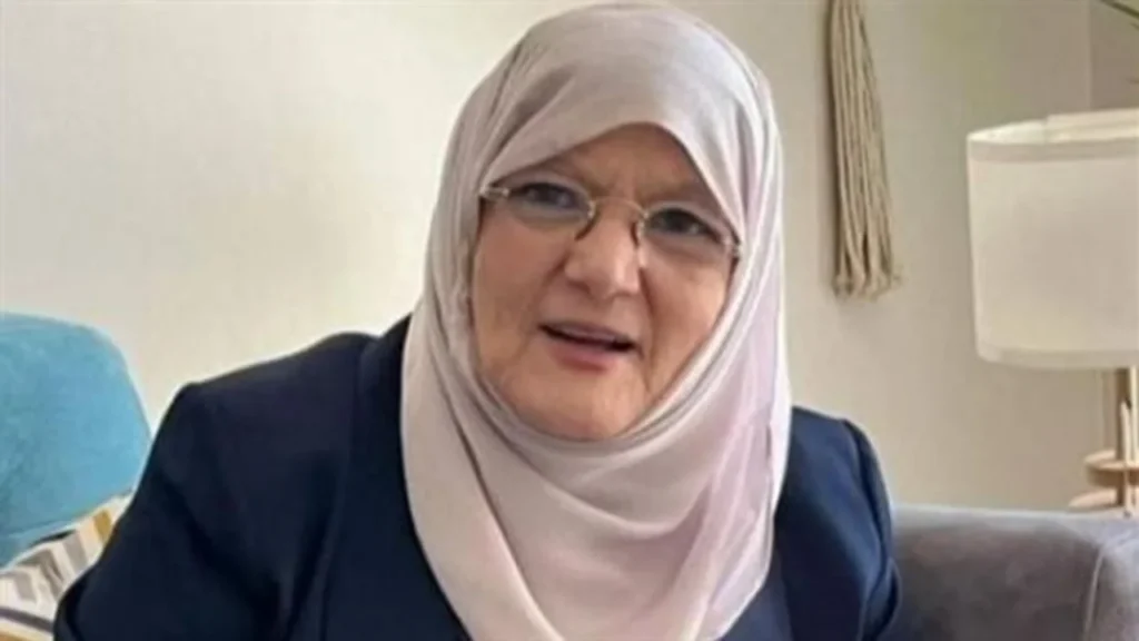 شمس البارودي ترد.. حقيقة العودة للتمثيل وخلع النقاب مقابل مبالغ مالية ضخمة